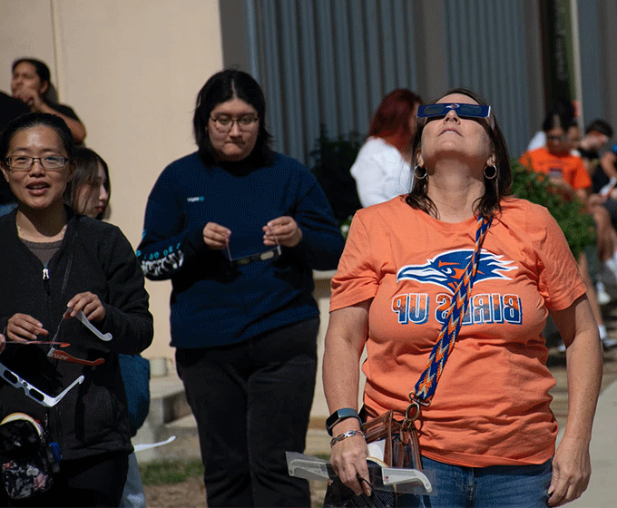 Students to enjoy up-close view of eclipse at <a href='http://onww.ngskmc-eis.net'>在线博彩</a> Main Campus